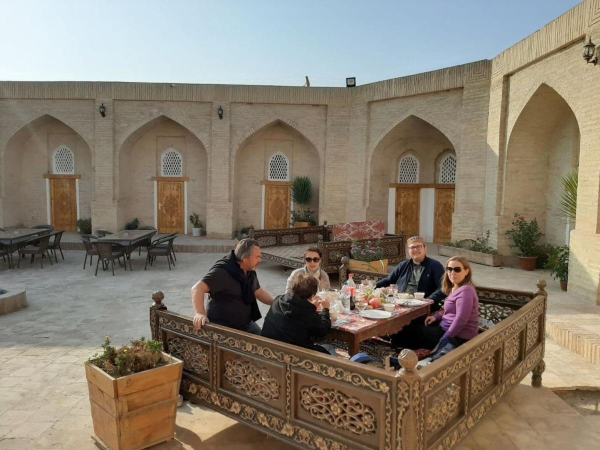 بيت شباب Muso To'Ra خيوة المظهر الخارجي الصورة